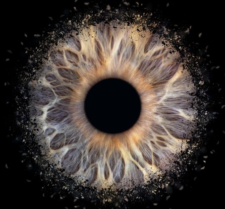 Digitāls acs fotoattēls "ViiEye" studijā