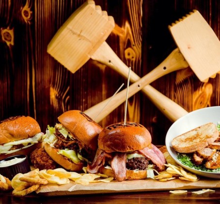 Подарочная карта в "IGGI bārs & karbonādes" | 65€