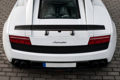 SuperDrive: сам за рулем Ferrari или Lamborghini (4 круга)
