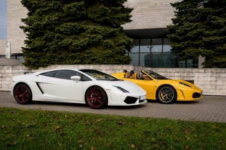 SuperDrive: Ferrari vai Lamborghini stūrēšana (6 apļi)