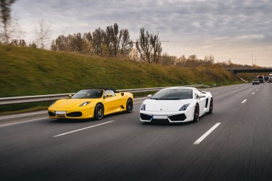 Поездка на Ferrari или Lamborghini по трассе Бикерниеки (8 кругов)
