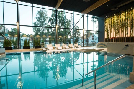 Отдых Premium класса в "Hotel Jūrmala SPA" (2 перс., 1 ночь)