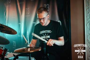 Bungu spēles nodarbība DRUMSTARZ RIGA