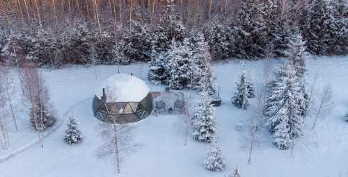 Отдых в панорамном шатре