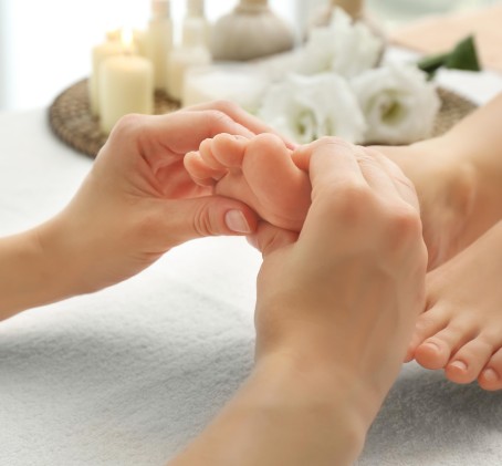 Курс из 10 сеансов массажа стоп в студии "Relax&SPA", Даугавпилс