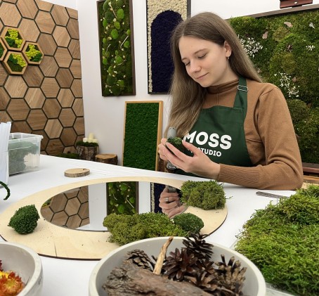Мастер-класс по декорированию зеркала мхом от «Moss Art Studio» (d-60см)