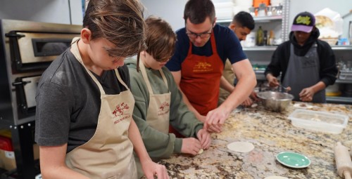 Мастер-класс по хинкали и хачапури от