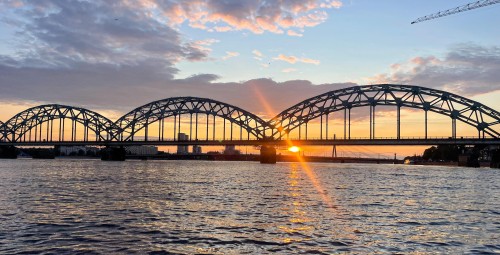 Прогулка на кораблике по Риге на закате для двоих