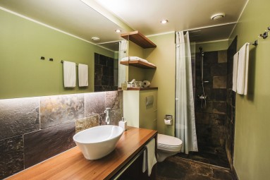 VASARAS 1 nakts SPA atpūta ★★★★ viesnīcā 3 pers. ĢIMENEI