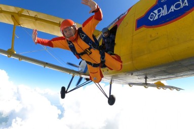 Static Line – самостоятельный прыжок с парашютом в Латгалии