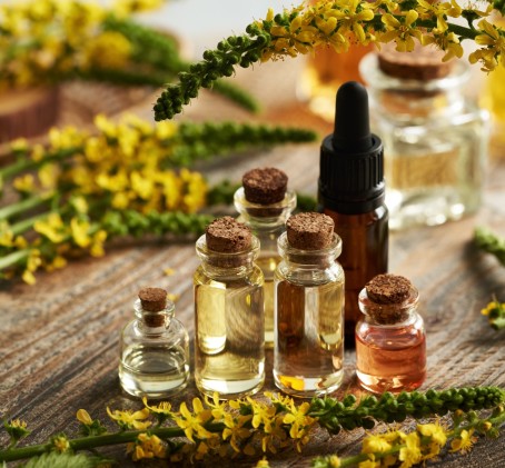 Atslābinoša muguras un pēdu aroma masāža – Activ&SPA Rīgā