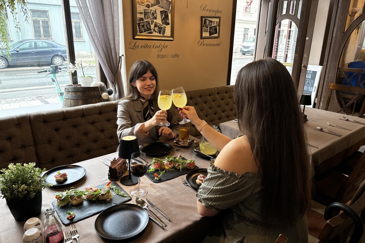 Itāļu vakariņas ar vīnu un desertu diviem – Da Roberta Rīgā