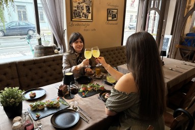 Itāļu vakariņas ar vīnu un desertu diviem – Da Roberta Rīgā