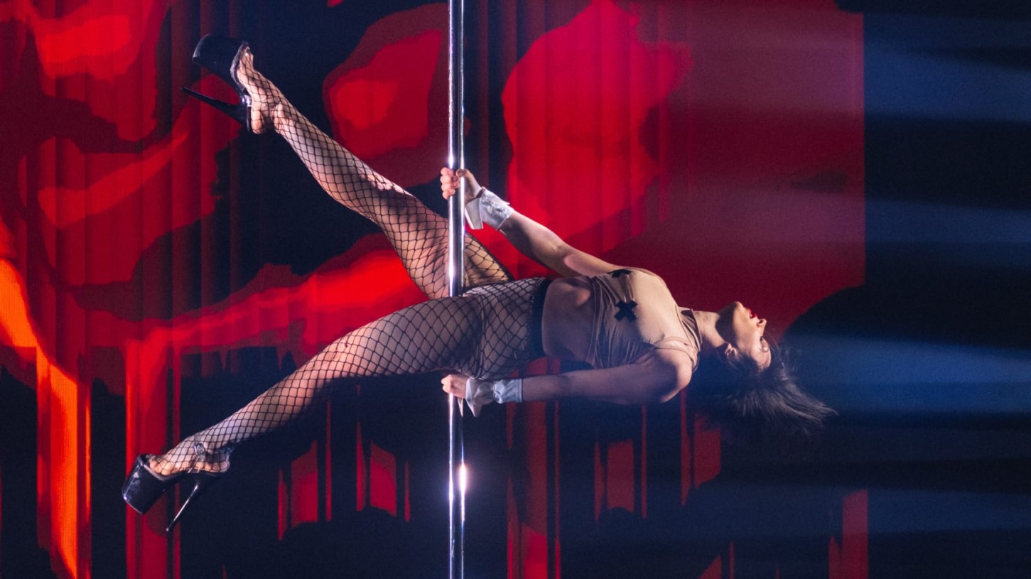 GoldenOne: deju nodarbība un stiepšanās 2 personām – Rīga