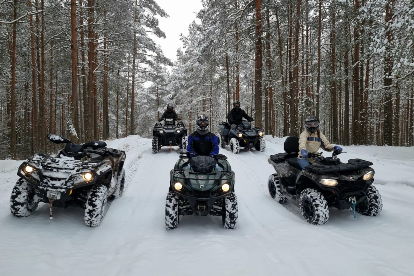 Aktīvā atpūta ar kvadracikliem Rīgā – 2 st., 2-4 personām