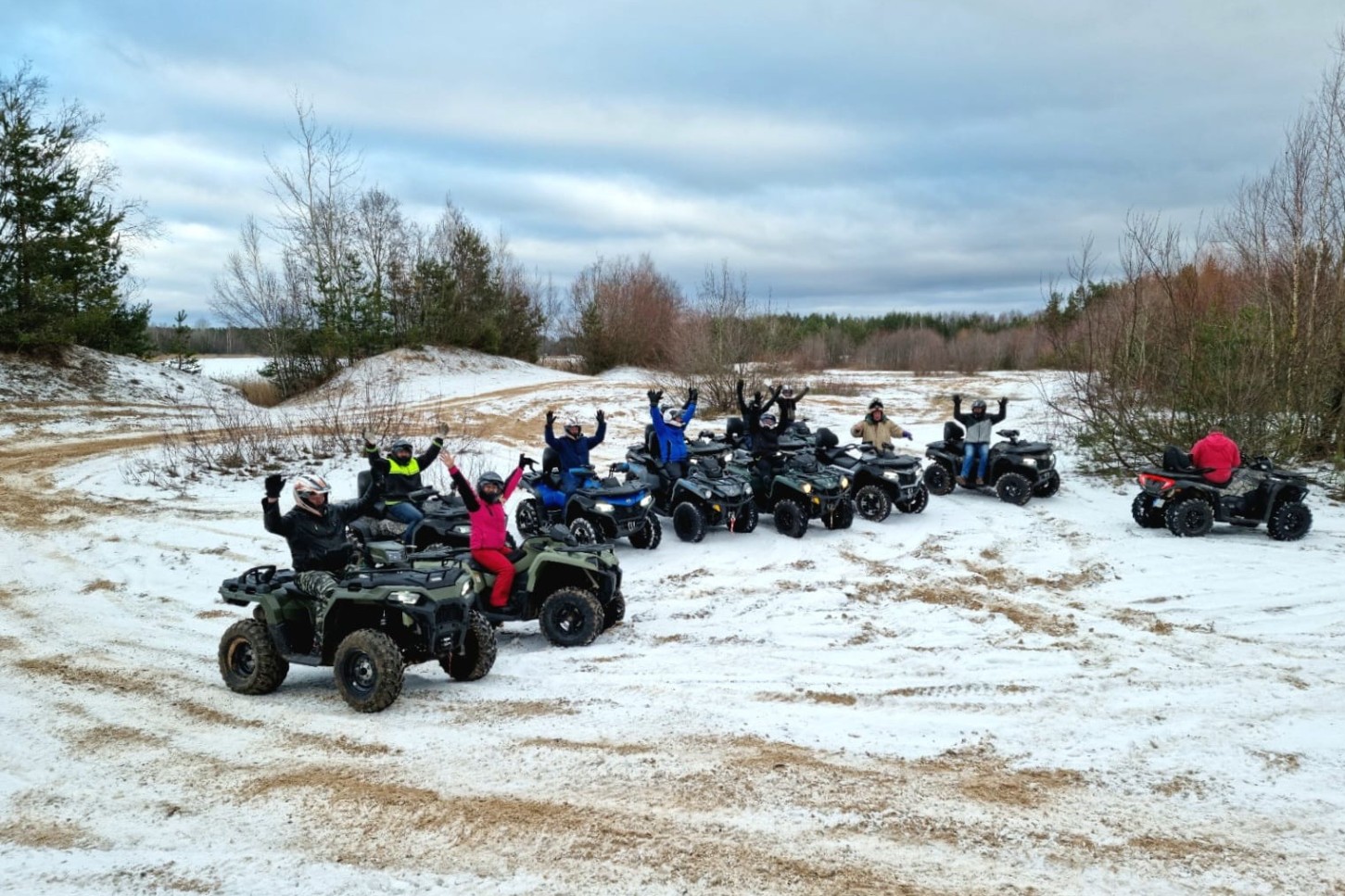 Aktīvā atpūta ar kvadracikliem Rīgā – 3 st., 2-4 personām