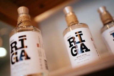 ŌBDO craft džina darītava: ekskursija un degustācija Rīgā