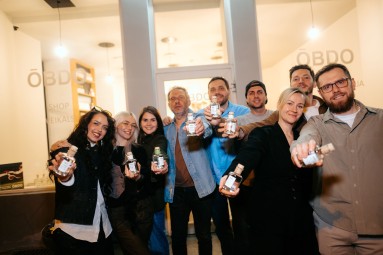 Džina darīšanas meistarklase ŌBDO džina darītavā Rīgā