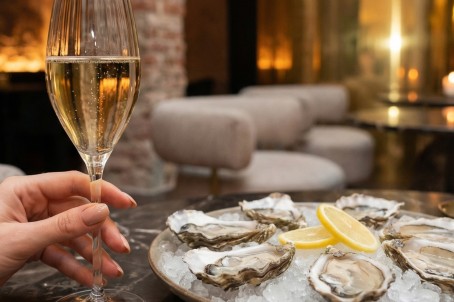 Austeru svētki: 50 svaigas austeres Harper Woolf restorānā