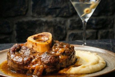 Harper Woolf Dirty Dinner – vakariņas ar raksturu 