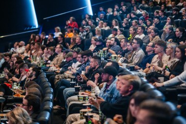 Forum Cinemas – Premium подарочный билет в кино и закуски