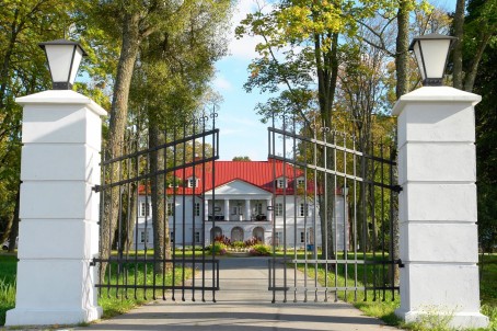 Luksusa atpūta ar izklaidēm Bistrampoles muižā, darba dienās