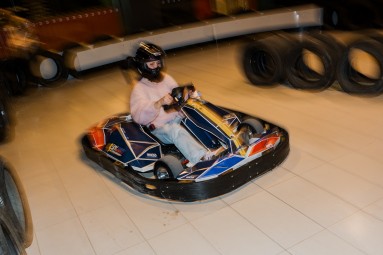 Заезд на электрокартинге в Вецриге – 14 мин. адреналина