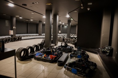 Заезд на электрокартинге в Вецриге – 14 мин. адреналина