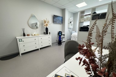 Kompleksā sejas ādas tīrīšana 3 in 1 studijā AH Body Therapy