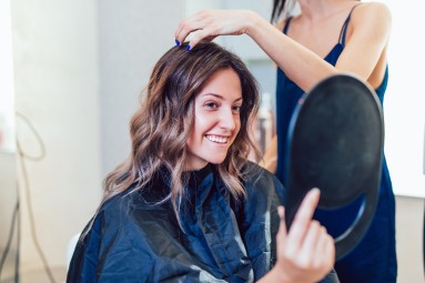 Matu krāsošana Balayage tehnikā – matu garums līdz lāpstiņām