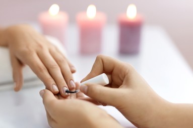 Grezns roku kopšanas rituāls un manikīrs salonā BIZE Rīgā 